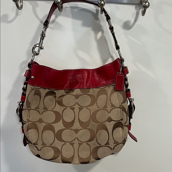 は Coach Y2K Signature classic Zoe shoulder Soho hobo bag